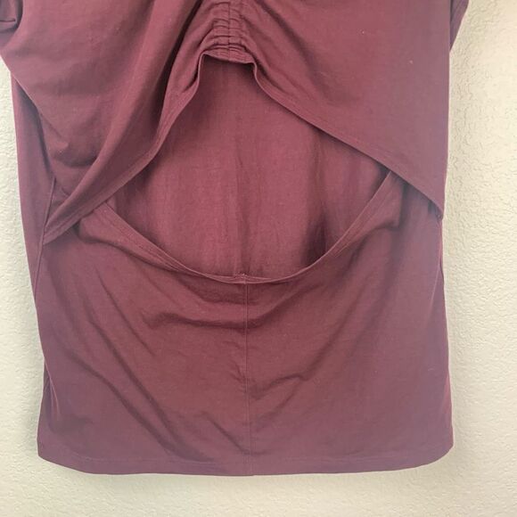 Athleta Women's Encore Plum Crewneck Athletic Tee Top Size M - Picture 4 of 11